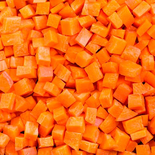Морковь кубик
